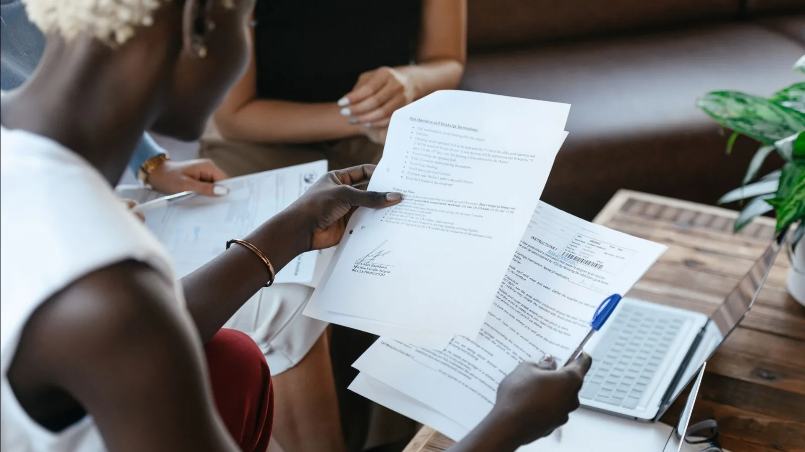 Credit salariat vs. credit freelancer: ce analizează banca înainte de aprobare